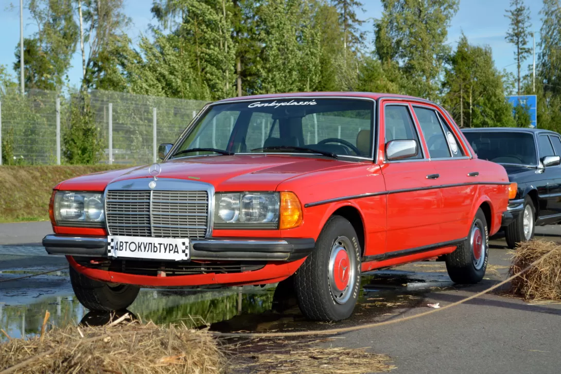 «Мерседес-Бенц» W123 получил более округлый кузов и меньше хрома